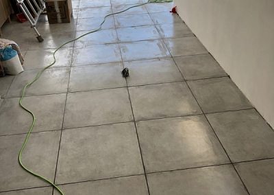Dining and sitting room area - grouting completed