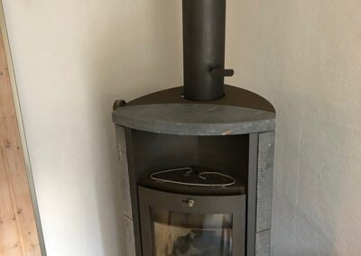 Chimney installed with heatproof mortar